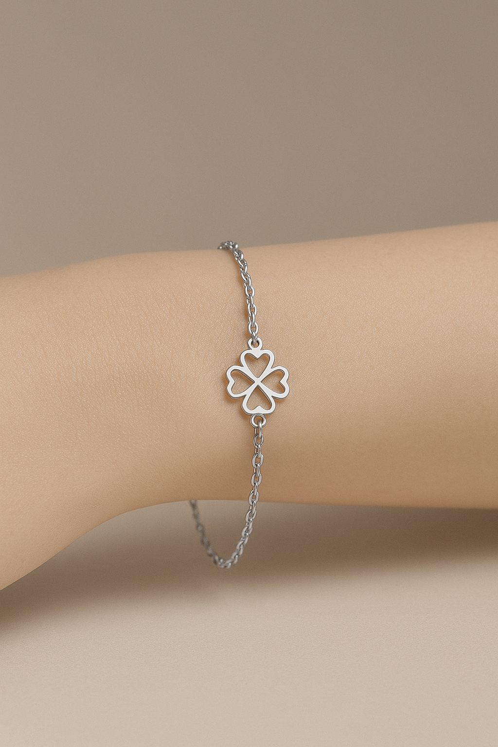 Pulseira Trevo– Aço Inoxidável (Dourado / Prateado)