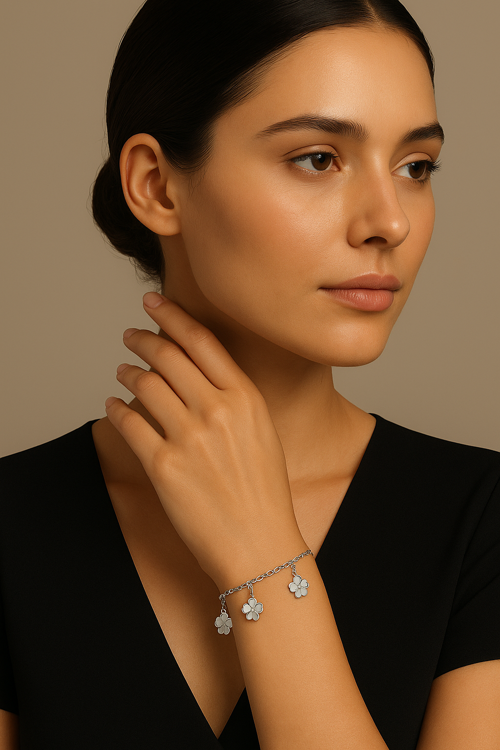 Pulseira Dourada Trevo da Sorte – Aço Inoxidável